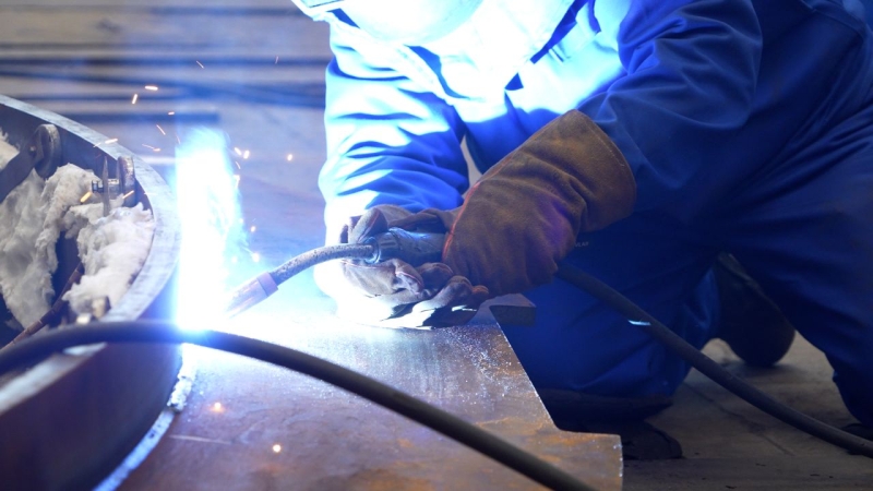 Zawody stoczniowe. Dobry spawacz to fachowiec precyzyjny i cierpliwy [WIDEO]-GospodarkaMorska.pl