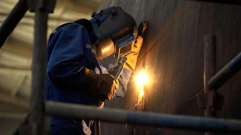 Zawody stoczniowe. Dobry spawacz to fachowiec precyzyjny i cierpliwy [WIDEO]-GospodarkaMorska.pl