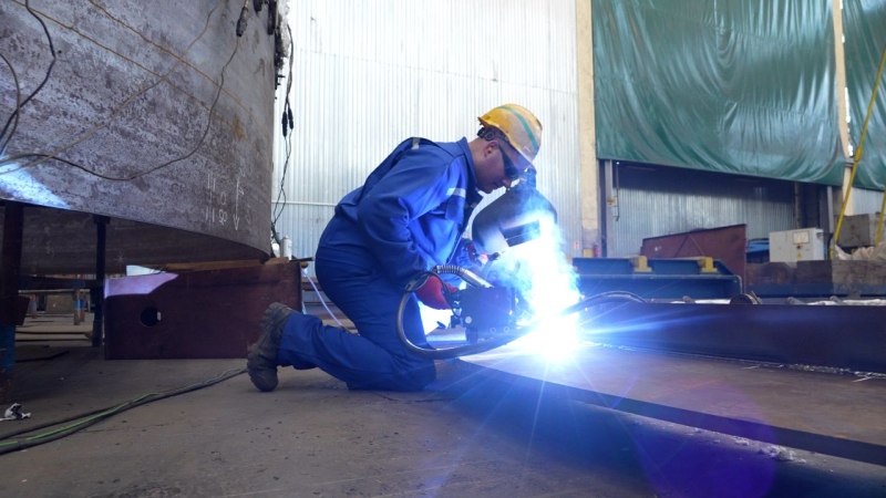Zawody stoczniowe. Dobry spawacz to fachowiec precyzyjny i cierpliwy [WIDEO]-GospodarkaMorska.pl