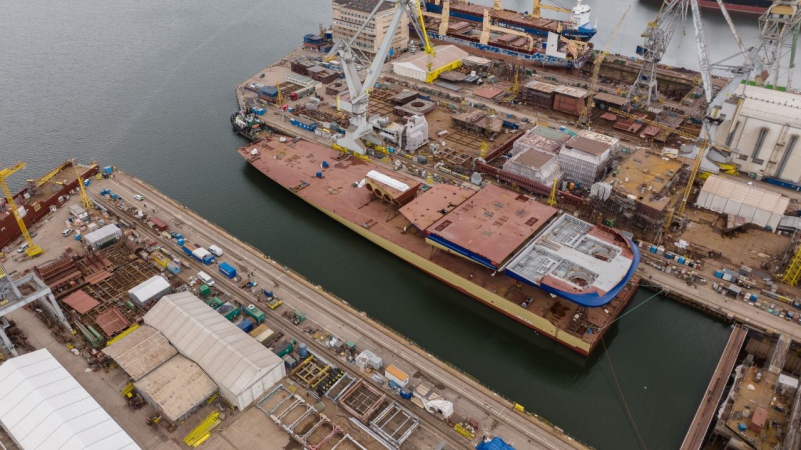 Kolejne megabloki statku pasażerskiego dla francuskiej stoczni CDA w St. Nazaire zwodowane w stoczni Crist w Gdyni [WIDEO]-GospodarkaMorska.pl