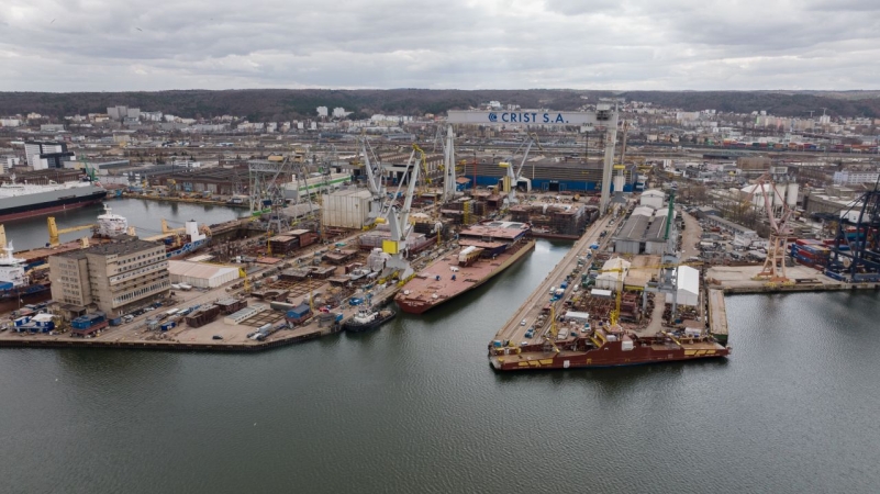 Kolejne megabloki statku pasażerskiego dla francuskiej stoczni CDA w St. Nazaire zwodowane w stoczni Crist w Gdyni [WIDEO]-GospodarkaMorska.pl