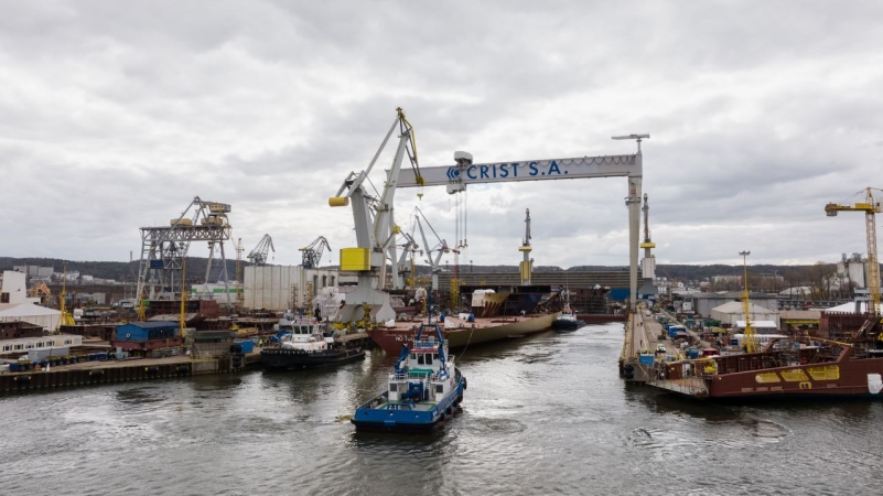 Kolejne megabloki statku pasażerskiego dla francuskiej stoczni CDA w St. Nazaire zwodowane w stoczni Crist w Gdyni [WIDEO]-GospodarkaMorska.pl