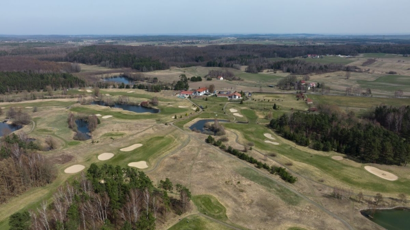 Morska Liga Golfa powróciła. Sezon w Postołowie już otwarty [WIDEO, ZDJĘCIA]-GospodarkaMorska.pl
