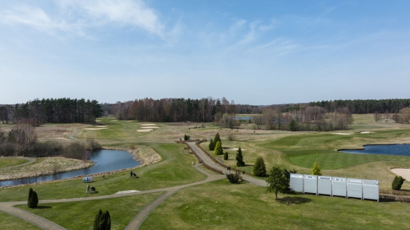 Morska Liga Golfa powróciła. Sezon w Postołowie już otwarty [WIDEO, ZDJĘCIA]-GospodarkaMorska.pl