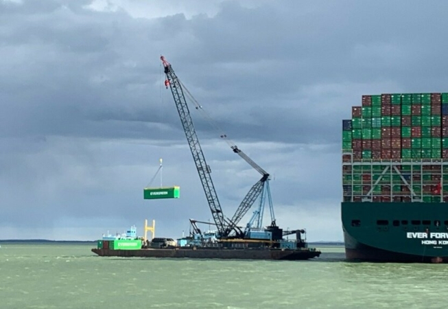 Ever Forward uwolniony [WIDEO, GALERIA]-GospodarkaMorska.pl