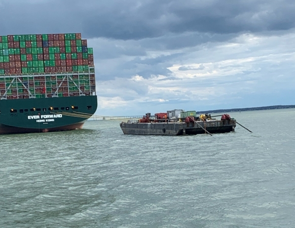 Ever Forward uwolniony [WIDEO, GALERIA]-GospodarkaMorska.pl