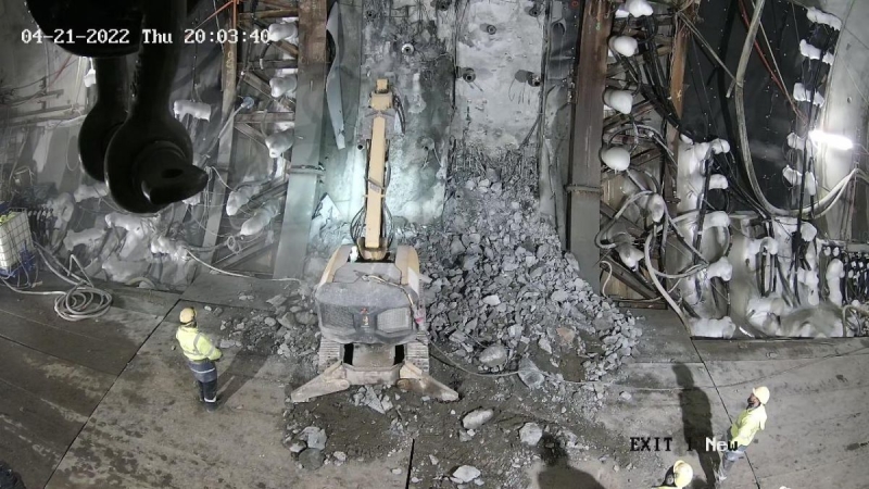 Tunel pod Świną. Rozpoczęło się przebijanie obudowy tunelu w miejscu wyjścia ewakuacyjnego-GospodarkaMorska.pl