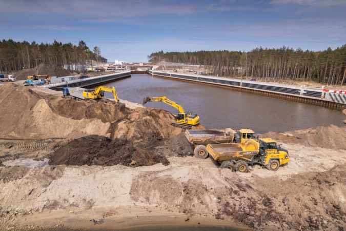 Przekop Mierzei Wiślanej. Śluza kanału już po testach [WIDEO, ZDJĘCIA]-GospodarkaMorska.pl