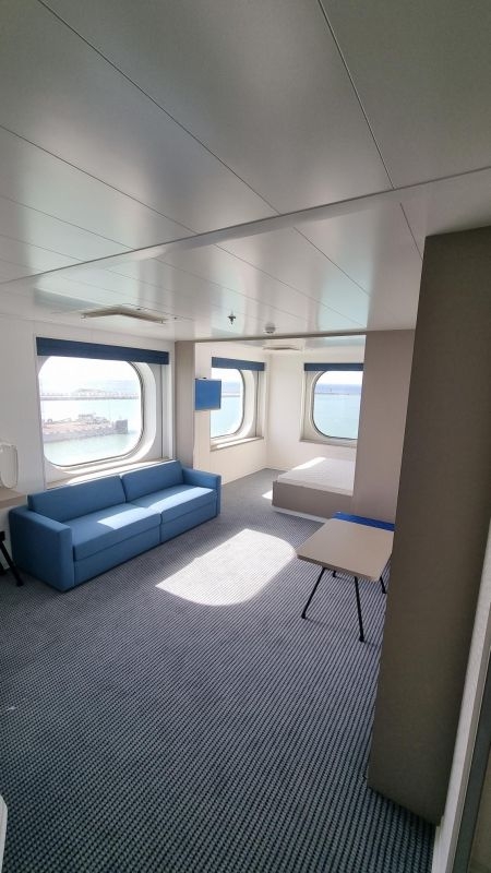 Nowoczesny i ekologiczny prom TT-Line z napędem LNG rozpoczyna rejsy ze Świnoujścia do Szwecji-GospodarkaMorska.pl