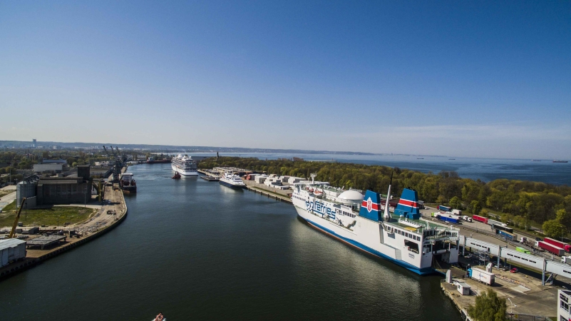 Trzy wycieczkowce zawinęły do Gdańska-GospodarkaMorska.pl