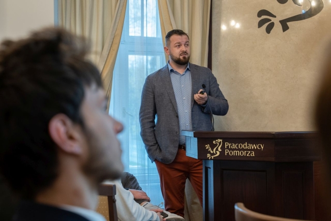 Sektor offshore łowi młody narybek [WIDEO]-GospodarkaMorska.pl