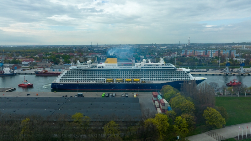 Spirit of Discovery wpłynął do Portu Gdańsk [WIDEO, ZDJĘCIA]-GospodarkaMorska.pl