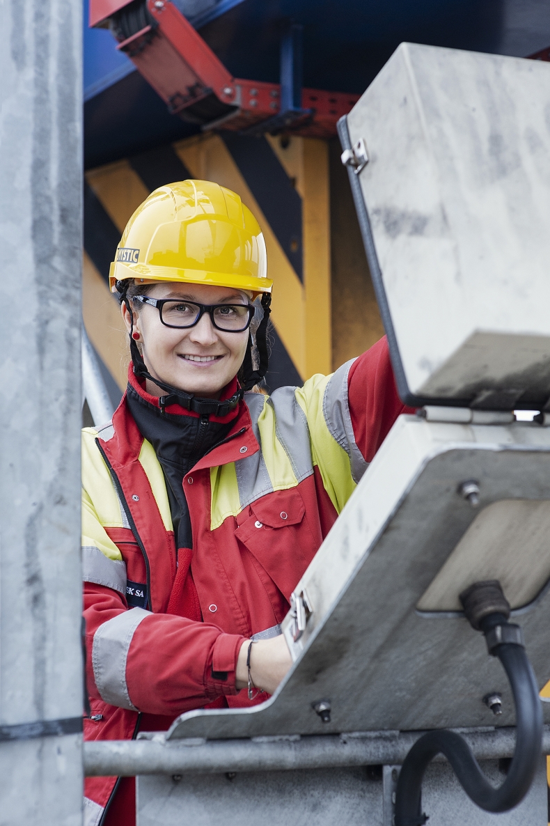 Międzynarodowy Dzień Kobiet w Branży Morskiej. Po co nam to święto?-GospodarkaMorska.pl
