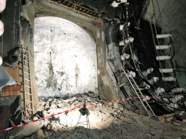 Jak powstają wyjścia ewakuacyjne w tunelu pod Świną?-GospodarkaMorska.pl