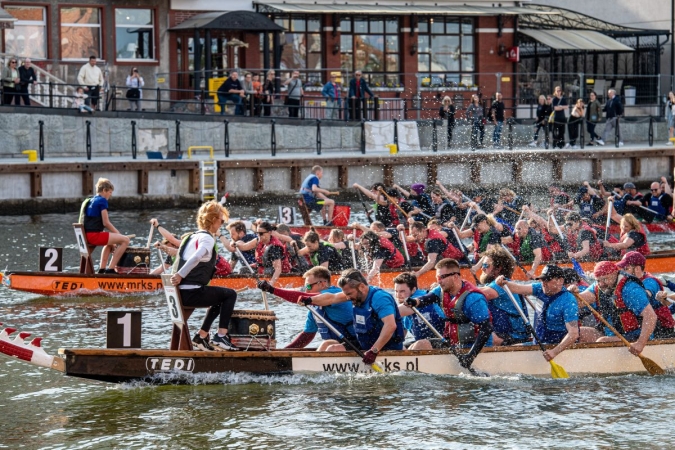 Narodowe Muzeum Morskie w Gdańsku zwycięzcą XII Regat Smoczych Łodzi Instytucji Kultury [ZDJĘCIA]-GospodarkaMorska.pl