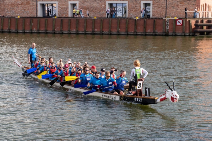 Narodowe Muzeum Morskie w Gdańsku zwycięzcą XII Regat Smoczych Łodzi Instytucji Kultury [ZDJĘCIA]-GospodarkaMorska.pl