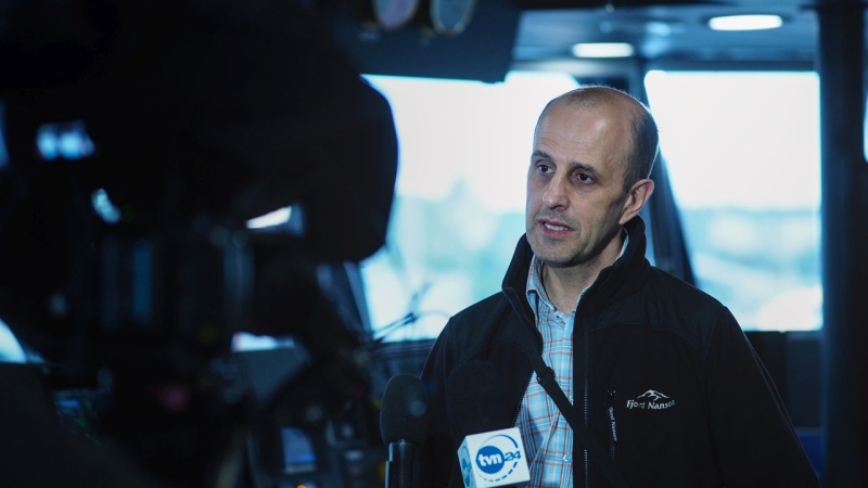 Oceanograf UG wyruszył w rejs do Hiszpanii [ZDJĘCIA]-GospodarkaMorska.pl