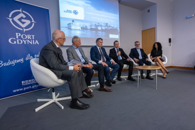 Hub wodorowy w Porcie Gdynia. Ekologiczna rewolucja coraz bliżej? [WIDEO, ZDJĘCIA]-GospodarkaMorska.pl