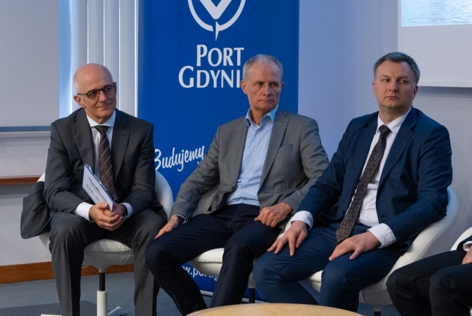 Hub wodorowy w Porcie Gdynia. Ekologiczna rewolucja coraz bliżej? [WIDEO, ZDJĘCIA]-GospodarkaMorska.pl