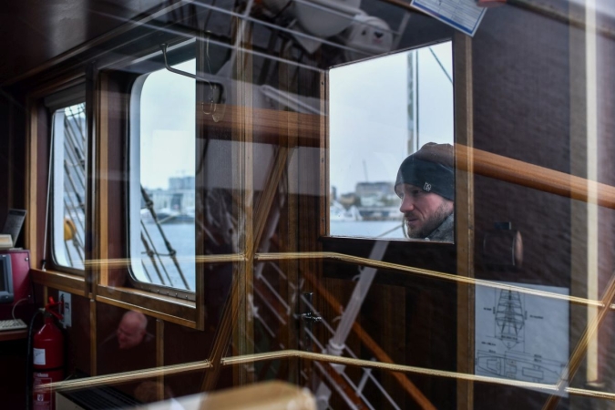 40 lat Daru Młodzieży. Na pokładzie tłumy zwiedzających [WIDEO, ZDJĘCIA]-GospodarkaMorska.pl