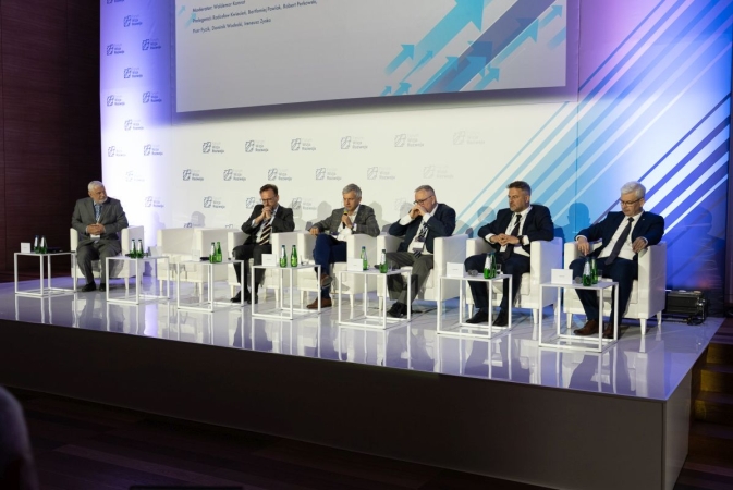 Forum Wizja Rozwoju 2022. W Gdyni o bezpieczeństwie energetycznym i wyzwaniach dla offshore [WIDEO]-GospodarkaMorska.pl