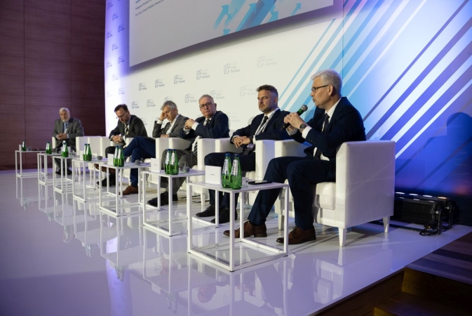 Forum Wizja Rozwoju 2022. W Gdyni o bezpieczeństwie energetycznym i wyzwaniach dla offshore [WIDEO]-GospodarkaMorska.pl