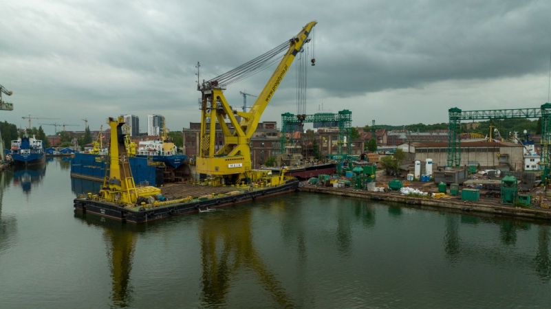 Stocznia Safe. Pierwszy z serii holowników zwodowany [WIDEO]-GospodarkaMorska.pl