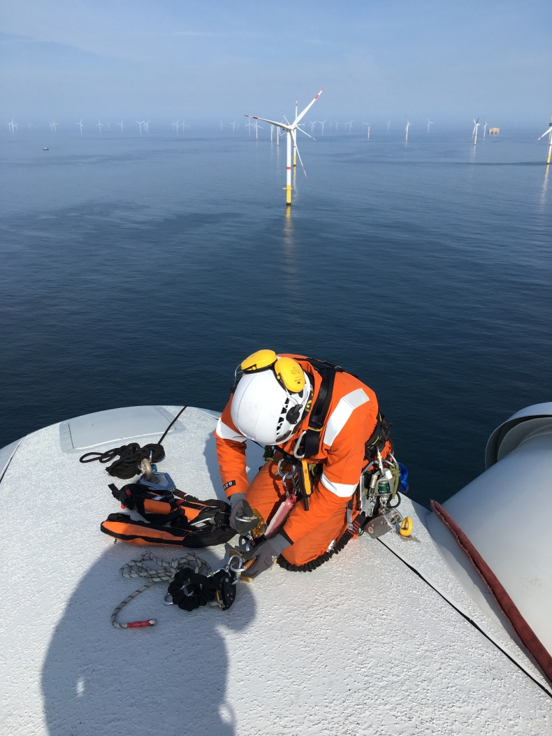 Po linie na szczyt turbiny-GospodarkaMorska.pl