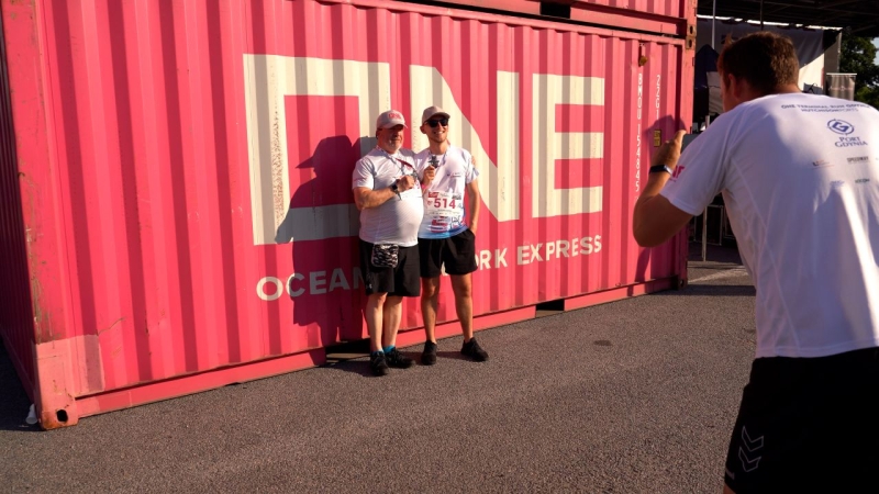 [WIDEO, FOTO] ONE Terminal RUN Hutchison Ports Gdynia 2022. Biegli między kontenerami by pomóc sierotom z Ukrainy-GospodarkaMorska.pl