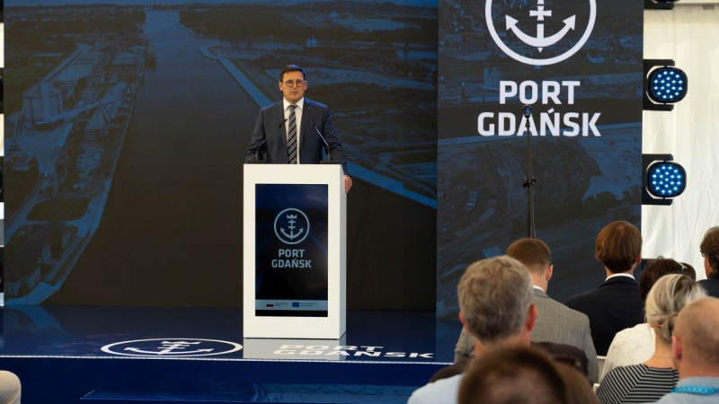[WIDEO, FOTO] Port Gdańsk – 5 km nowych i zmodernizowanych nabrzeży już w eksploatacji-GospodarkaMorska.pl