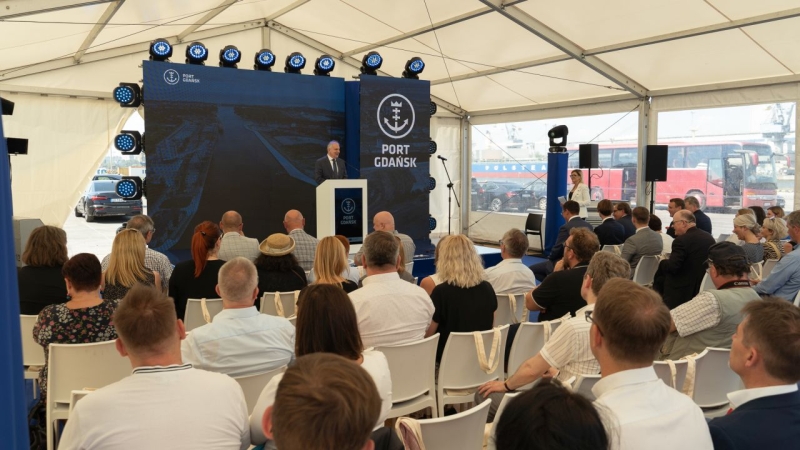[WIDEO, FOTO] Port Gdańsk – 5 km nowych i zmodernizowanych nabrzeży już w eksploatacji-GospodarkaMorska.pl