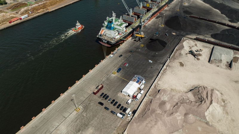 [WIDEO, FOTO] Port Gdańsk – 5 km nowych i zmodernizowanych nabrzeży już w eksploatacji-GospodarkaMorska.pl