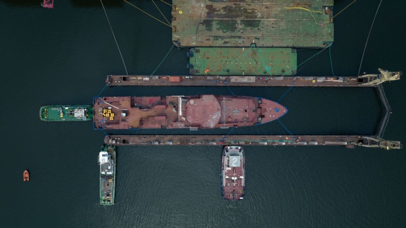 [WIDEO, FOTO] Kadłub patrolowca dla Straży Granicznej oficjalnie zwodowany-GospodarkaMorska.pl