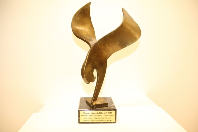 Uniwersytet Morski laureatem konkursu Uczelnia Liderów 2022-GospodarkaMorska.pl
