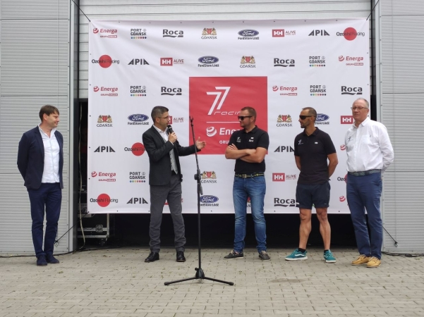 [WIDEO] 77 Racing Club Gdańsk rozpoczyna sezon żeglarski. Port Gdańsk partnerem klubu-GospodarkaMorska.pl
