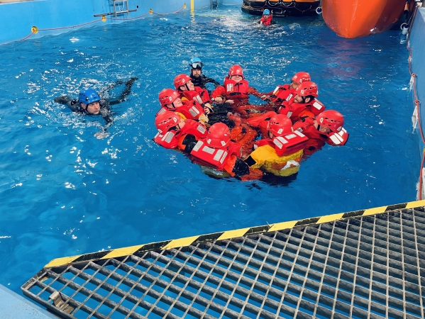 Studenci UMG gotowi na wyzwania offshore [ZDJĘCIA]-GospodarkaMorska.pl