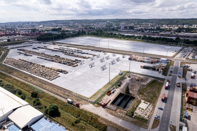 Rekordowa budowa placów manewrowo-składowych w Porcie Gdynia-GospodarkaMorska.pl