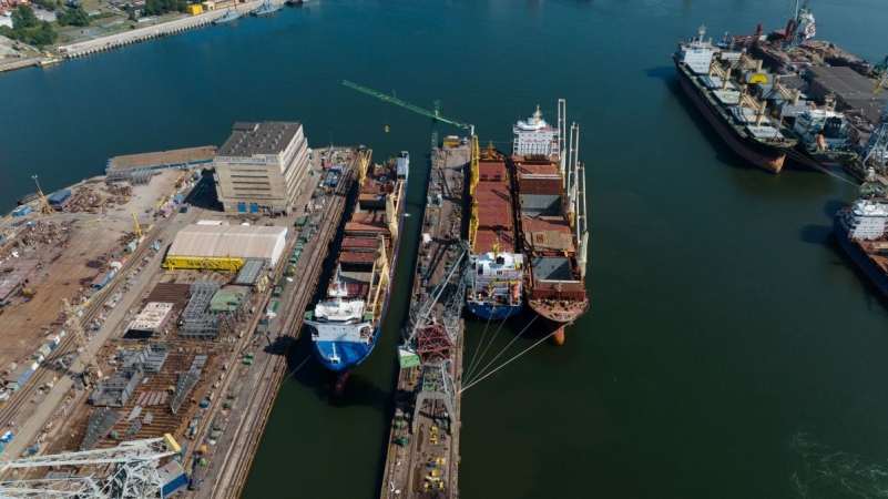 Tłoczno w Stoczni Remontowej Nauta S.A. [WIDEO, ZDJĘCIA]-GospodarkaMorska.pl