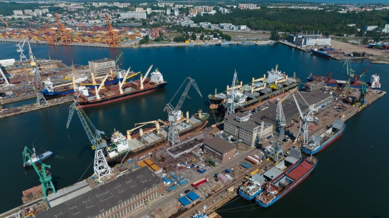 Tłoczno w Stoczni Remontowej Nauta S.A. [WIDEO, ZDJĘCIA]-GospodarkaMorska.pl