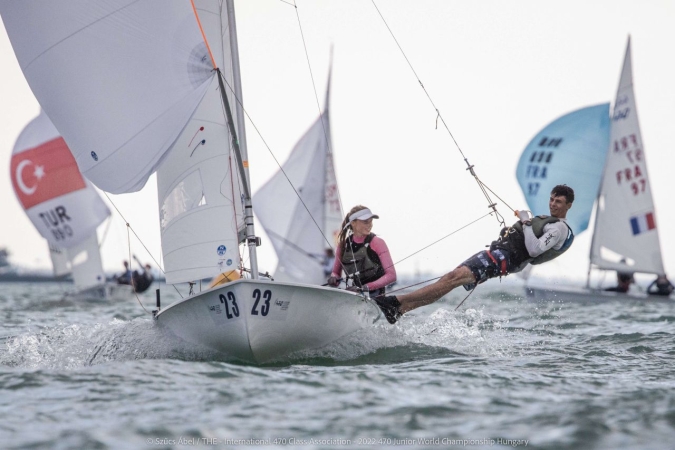 Dwa srebrne medale Polaków w mistrzostwach świata juniorów w żeglarskiej klasie 470 [ZDJĘCIA]-GospodarkaMorska.pl