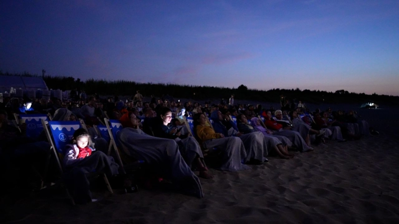 Kino Letnie na Stogach - tak się bawiliście. Co jeszcze w programie? [WIDEO, ZDJĘCIA]-GospodarkaMorska.pl