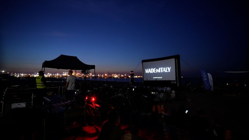 Kino Letnie na Stogach - tak się bawiliście. Co jeszcze w programie? [WIDEO, ZDJĘCIA]-GospodarkaMorska.pl