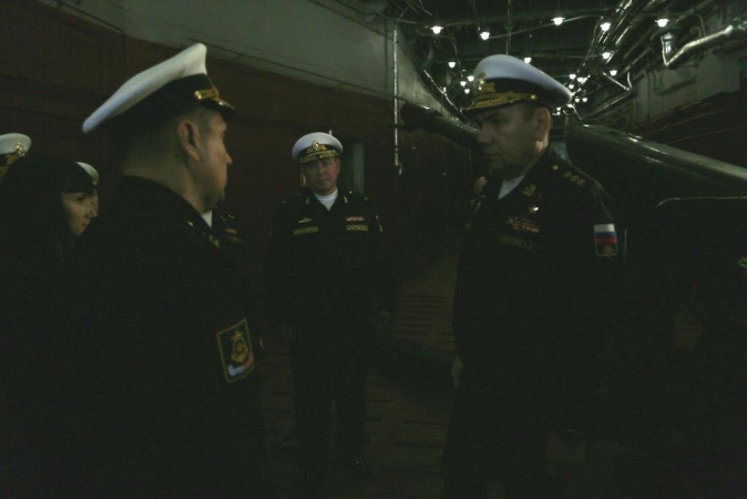 „Siła w prawdzie” i dzieci w mundurach. Rosyjska propaganda wojskowa wyruszyła w rejs-GospodarkaMorska.pl