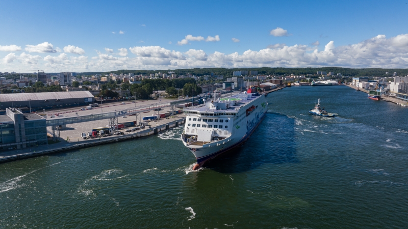 Próbne cumowanie nowego promu Steny Line w Porcie Gdynia [WIDEO, ZDJĘCIA] -GospodarkaMorska.pl