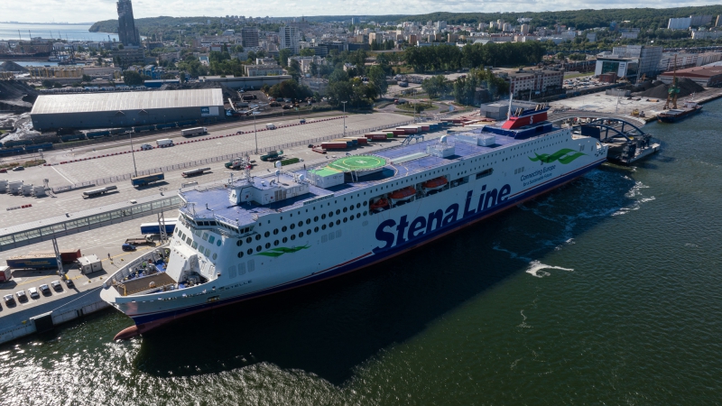 Próbne cumowanie nowego promu Steny Line w Porcie Gdynia [WIDEO, ZDJĘCIA] -GospodarkaMorska.pl