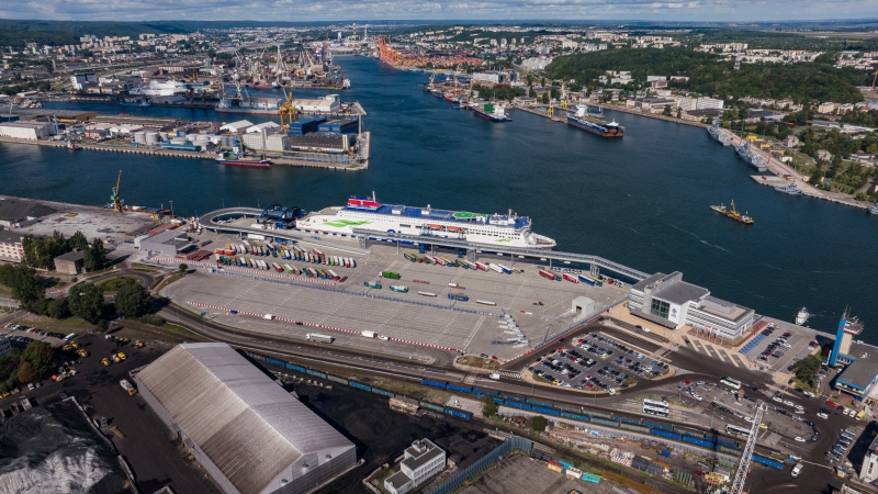 Próbne cumowanie nowego promu Steny Line w Porcie Gdynia [WIDEO, ZDJĘCIA] -GospodarkaMorska.pl