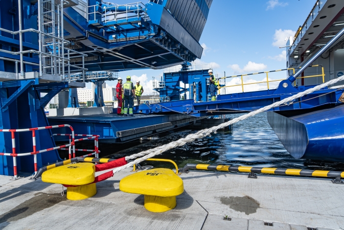 Próbne cumowanie nowego promu Steny Line w Porcie Gdynia [WIDEO, ZDJĘCIA] -GospodarkaMorska.pl