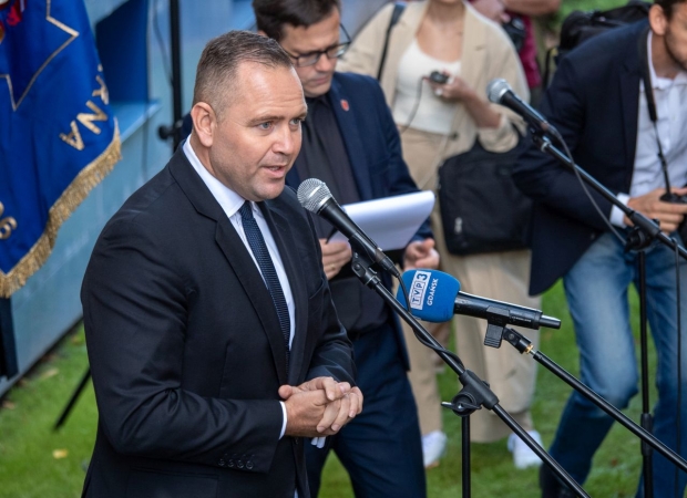 Port Gdańsk. Upamiętniono walkę portowców z reżimem komunistycznym [ZDJĘCIA]-GospodarkaMorska.pl