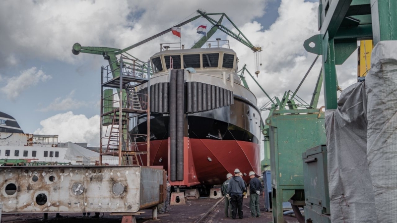 Safe. Kolejny holownik Shoalbuster zwodowany [WIDEO, ZDJĘCIA]-GospodarkaMorska.pl