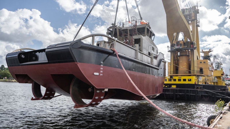 Safe. Kolejny holownik Shoalbuster zwodowany [WIDEO, ZDJĘCIA]-GospodarkaMorska.pl